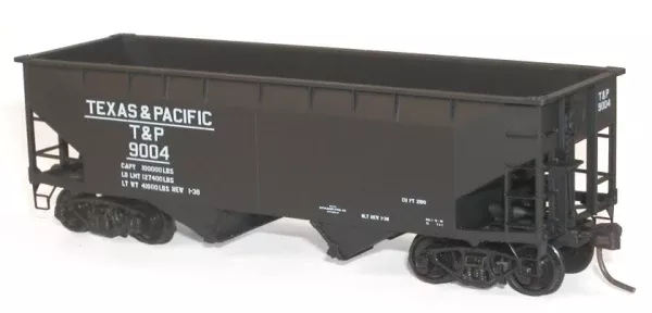 Accurail 7715 HO Scale 50 Ton Offset Side Twin Hopper Kit Texas & Pacific T&P