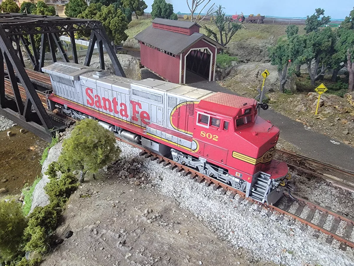 Bachmann Spectrum 86005 HO Scale GE Dash 8-40C Diesel Santa Fe ATSF 802