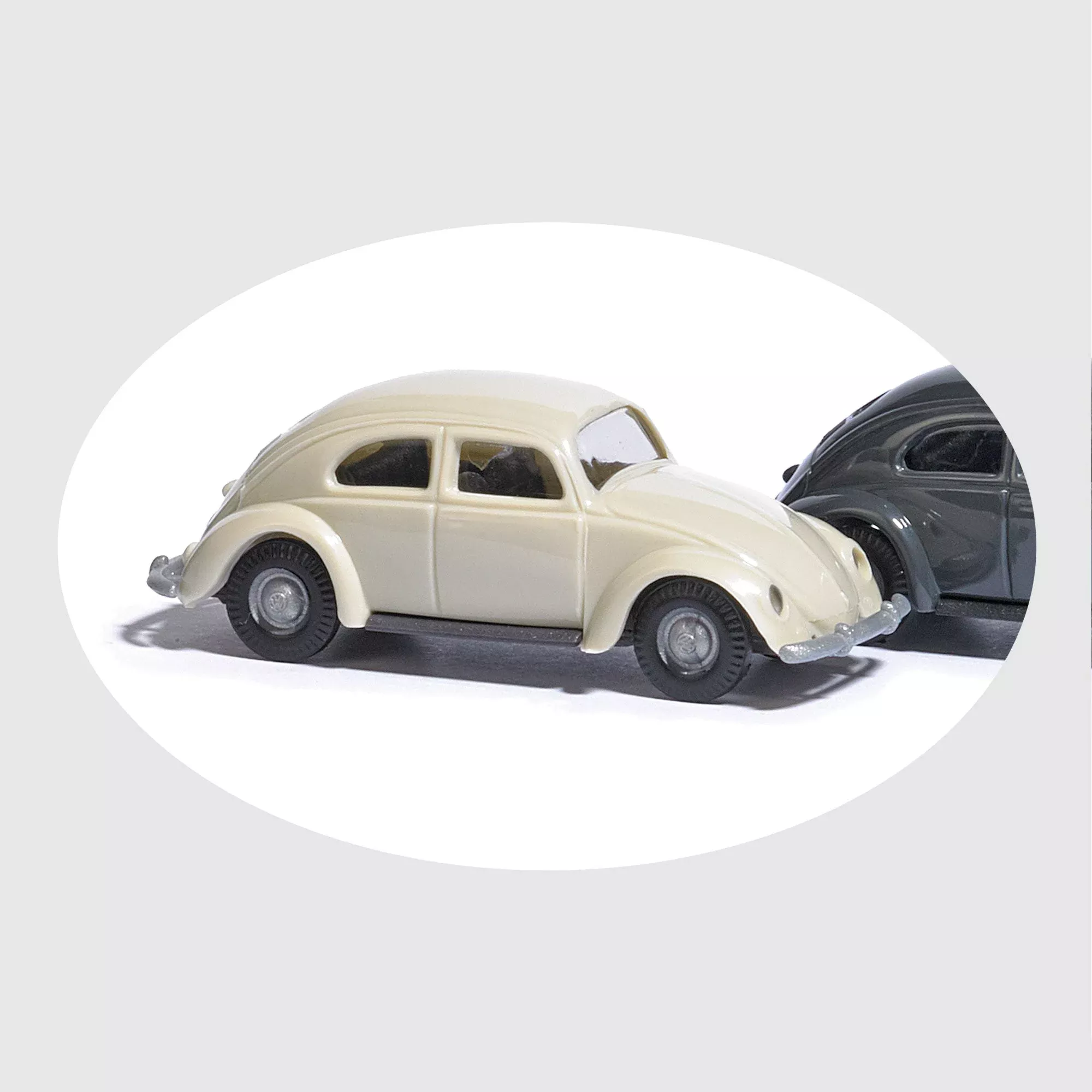 Busch 89130 HO Scale 1951 Volkswagen Beetle Model, Beige