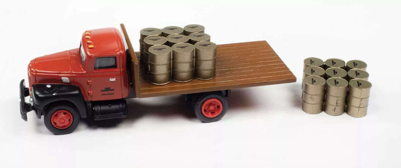 Classic Metal Works 40019 HO Scale 1955 International R-190 Flatbed Truck - Drums