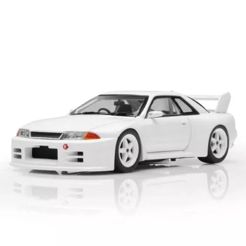 EBBRO - 44306 Nissan Skyline Gt-R R32 Jgtc 1994 Test Car - White 1/43 Scale