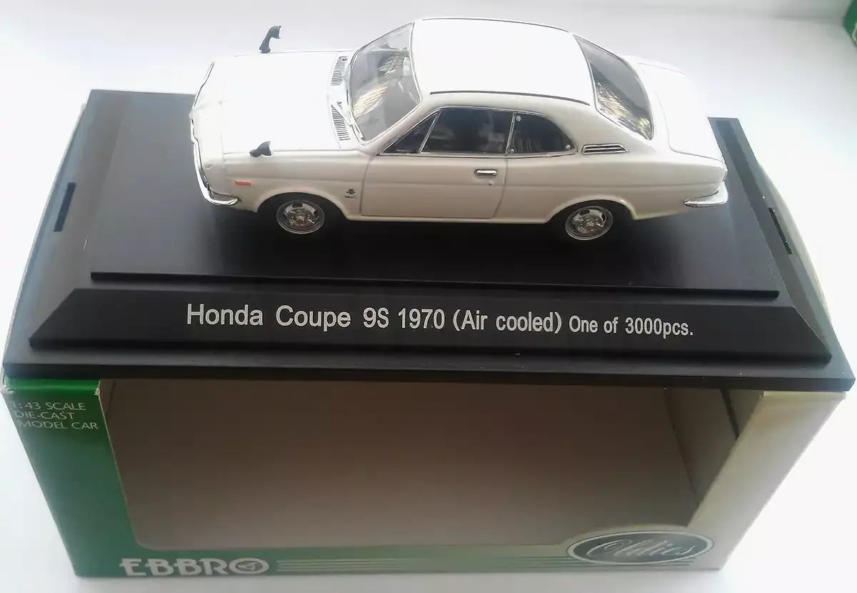 Ebro 1/43 Honda Coupe 9 1970 White Finished Product