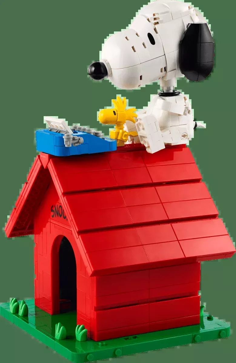 LEGO LEGO Ideas Peanuts: Snoopy’s Doghouse 21368