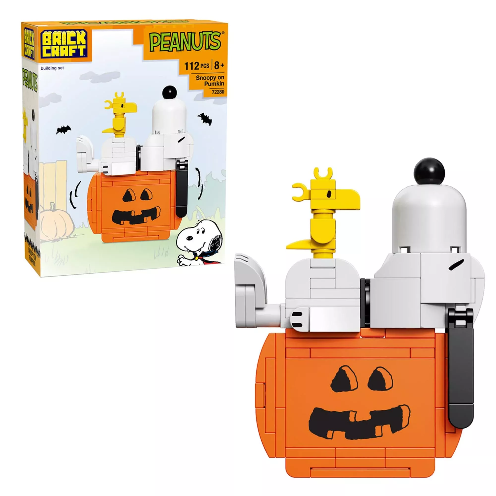 Peanuts Snoopy Sleeping On Pumpkin 122-Piece Building Set