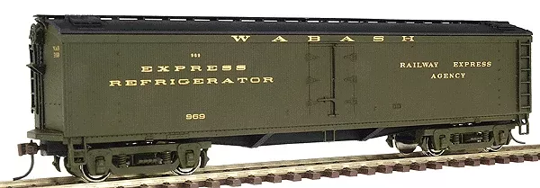 Walthers 932-5476 HO Scale GACX Wood Reefer (Pedestal Trucks) Wabash 969